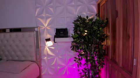 Snapshot of austin_rouse chatting on September 2025 03:56:01 AM austin_rouse online show from September 2025 03:56:01 AM