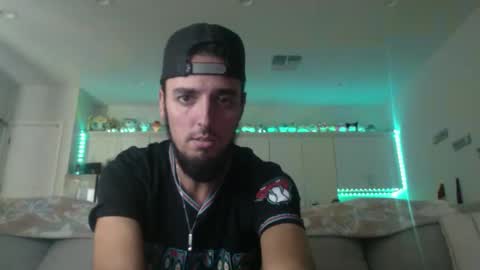 Snapshot of austincutieyes chatting on September 2025 04:41:01 PM AudiEna online show from September 2025 04:41:01 PM