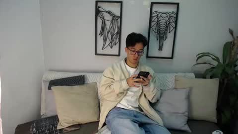 austinreeds online show from November 2025 12:44:02 PM