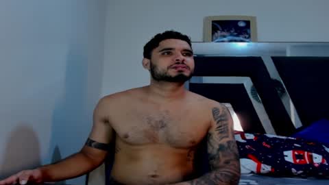 Snapshot of austintorres_ chatting on December 2024 02:30:02 AM AustinTorres online show from December 2024 02:30:02 AM