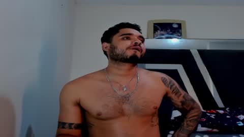 Snapshot of austintorres_ chatting on December 2024 02:44:02 AM AustinTorres online show from December 2024 02:44:02 AM