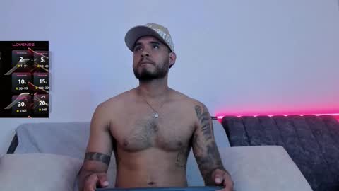 Snapshot of austintorres_ chatting on March 2026 01:14:01 AM AustinTorres online show from March 2026 01:14:01 AM