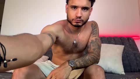 Snapshot of austintorres_ chatting on April 2026 12:08:02 AM AustinTorres online show from April 2026 12:08:02 AM