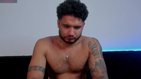 Snapshot of austintorres_ chatting on April 2026 08:04:02 AM AustinTorres online show from April 2026 08:04:02 AM