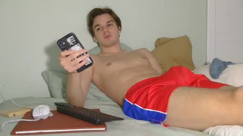 Snapshot of auston_r1ch chatting on December 2024 12:16:01 PM Auston 3 online show from December 2024 12:16:01 PM