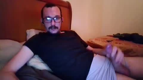 Snapshot of author980 chatting on December 2025 05:41:01 PM author980 online show from December 2025 05:41:01 PM