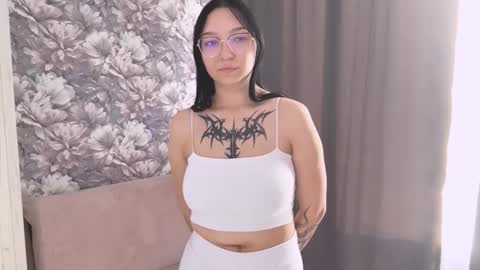 Snapshot of autumnmeddock chatting on October 2025 10:47:02 AM Lana online show from October 2025 10:47:02 AM