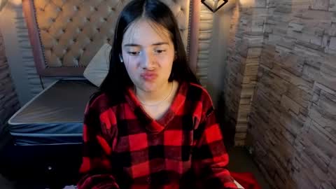 Snapshot of ava_broown chatting on December 2024 12:13:01 AM online show from December 2024 12:13:01 AM