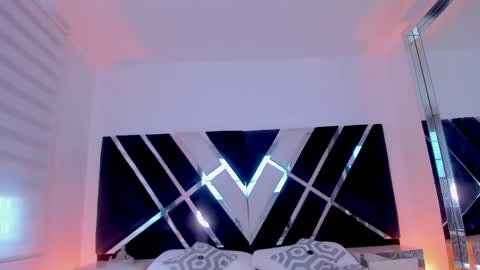 Snapshot of ava_fontana2 chatting on April 2026 10:45:02 PM Ava Fontana online show from April 2026 10:45:02 PM