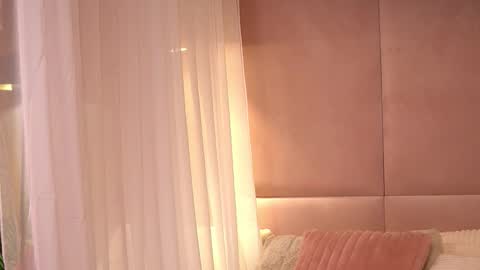 Snapshot of ava_heath chatting on February 2026 01:13:02 AM Ava online show from February 2026 01:13:02 AM