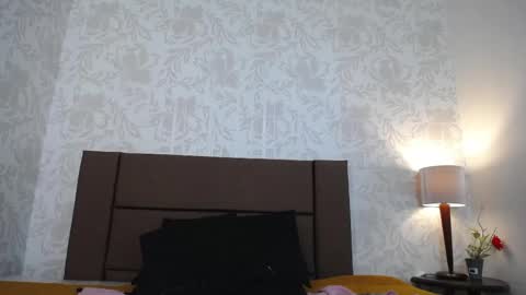 Ava  online show from April 2026 01:42:02 AM