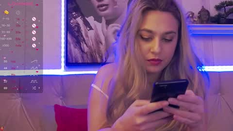 Snapshot of avablue_ chatting on February 2025 07:18:01 AM online show from February 2025 07:18:01 AM