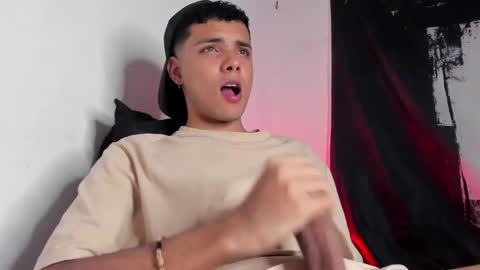 Snapshot of avaggi chatting on October 2025 12:11:02 AM Avaggi online show from October 2025 12:11:02 AM