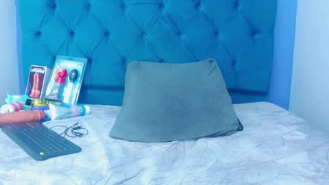 Snapshot of avalericherrycm101 chatting on October 2025 12:27:01 AM avalericherrycm101 online show from October 2025 12:27:01 AM