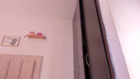 Avaline Help me reach 100 likes TRANSMISSION EVERY DAY FROM 39 PM online show from February 2025 01:33:01 AM