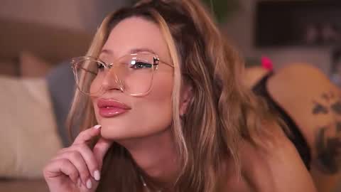 Ava online show from March 2026 04:40:01 AM