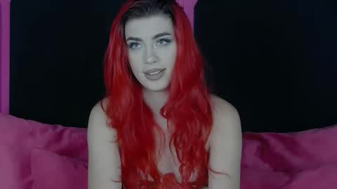 Ava Reina online show from October 2025 05:56:01 PM