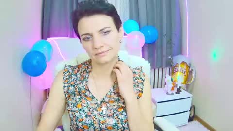 avasaturnian online show from September 2025 12:29:02 PM