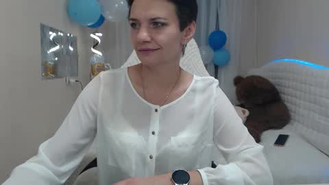 avasaturnian online show from September 2025 12:10:01 PM