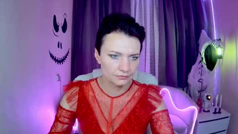 avasaturnian online show from October 2025 01:01:02 PM