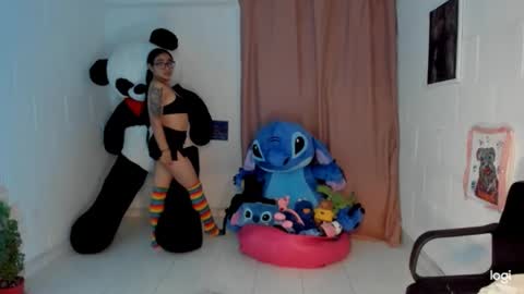 Snapshot of ave_fenix69 chatting on January 2025 02:26:01 AM Valery -- online show from January 2025 02:26:01 AM