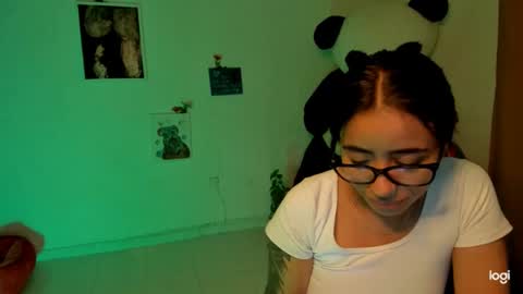 Snapshot of ave_fenix69 chatting on March 2025 02:43:02 AM Valery -- online show from March 2025 02:43:02 AM