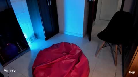 Valery -- online show from November 2025 08:14:01 PM