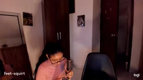 Snapshot of ave_fenix69 chatting on February 2026 02:52:01 AM Valery -- online show from February 2026 02:52:01 AM