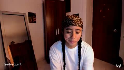 Snapshot of ave_fenix69 chatting on February 2026 02:54:01 AM Valery -- online show from February 2026 02:54:01 AM