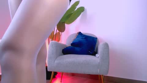 Snapshot of aveline_nuit chatting on February 2026 07:54:02 PM Hi im aqua is nice with me online show from February 2026 07:54:02 PM