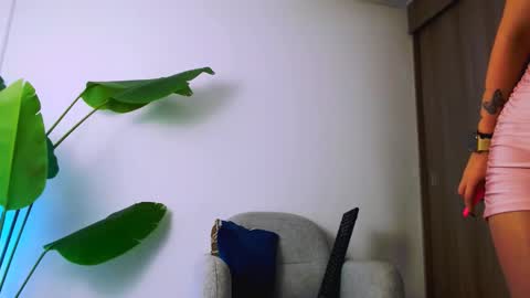 Snapshot of aveline_nuit chatting on March 2026 08:16:02 PM Hi im aqua is nice with me online show from March 2026 08:16:02 PM