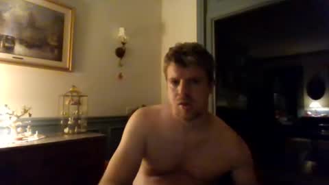 Snapshot of avenger8248 chatting on September 2025 12:34:01 AM Avenger online show from September 2025 12:34:01 AM