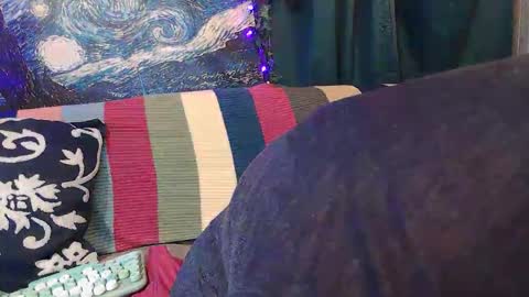 Snapshot of average_girl222 chatting on November 2025 04:48:02 AM raven blue online show from November 2025 04:48:02 AM