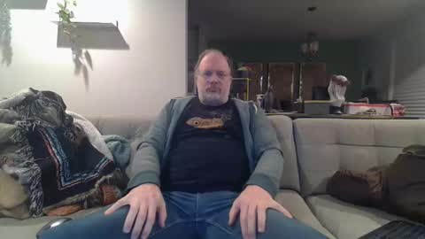 Snapshot of averagegreg chatting on February 2026 04:28:02 AM Greg online show from February 2026 04:28:02 AM