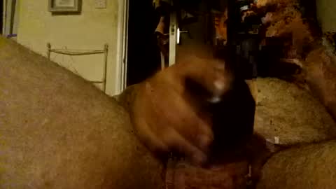 Snapshot of averageguy213396 chatting on July 2026 11:39:02 PM averageguy213396 online show from July 2026 11:39:02 PM