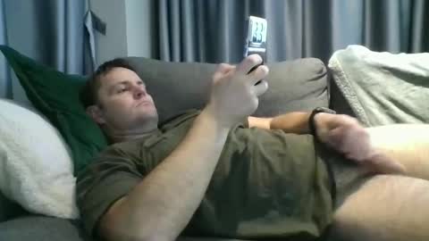 Snapshot of averagejoe2025 chatting on November 2025 01:05:01 AM averagejoe2025 online show from November 2025 01:05:01 AM