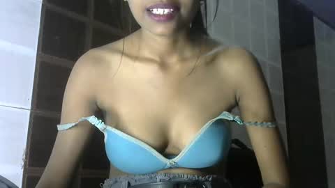 Snapshot of avery_lust01 chatting on March 2026 05:59:02 AM avery_lust01 online show from March 2026 05:59:02 AM