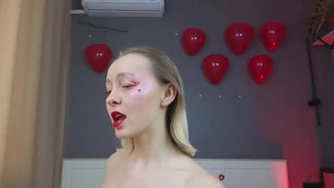 Snapshot of avgustina_love chatting on February 2025 10:49:01 AM avgustina_love online show from February 2025 10:49:01 AM