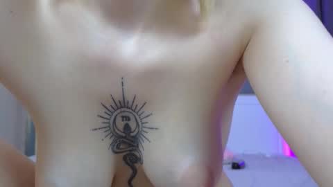 Snapshot of avgustina_love chatting on March 2025 11:49:02 AM avgustina_love online show from March 2025 11:49:02 AM