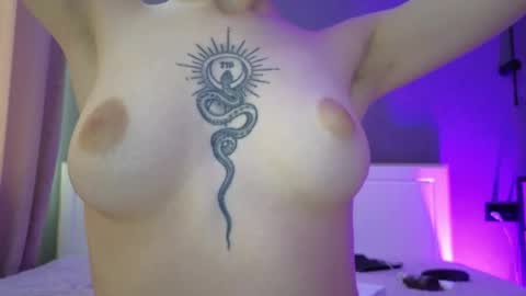avgustina_love online show from May 2026 09:04:01 AM