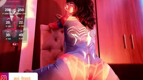 Snapshot of avi_frost chatting on September 2025 10:17:01 AM Saraaaa independent model 3 online show from September 2025 10:17:01 AM