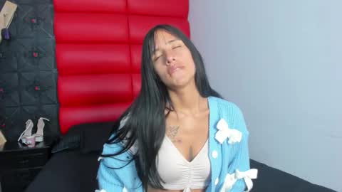 avi_thomsonn online show from February 2026 02:55:02 AM