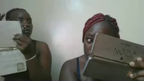 avian_babe1 online show from June 2026 09:40:01 PM