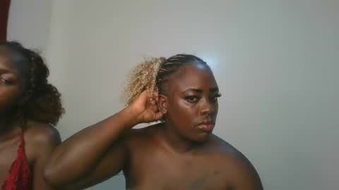 avian_babe1 online show from July 2026 10:39:01 AM