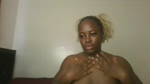 avian_babe1 online show from July 2026 11:17:01 AM