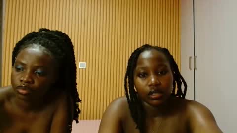 Avian online show from November 2025 03:56:02 PM