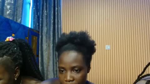 Avian online show from November 2025 03:31:02 AM