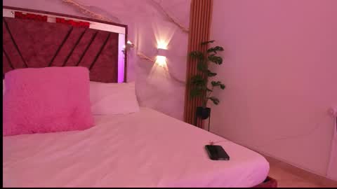 Avigail  online show from February 2026 07:10:02 PM