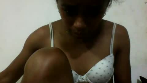 Snapshot of avontsoaldy chatting on October 2025 05:48:02 PM avontsoaldy online show from October 2025 05:48:02 PM