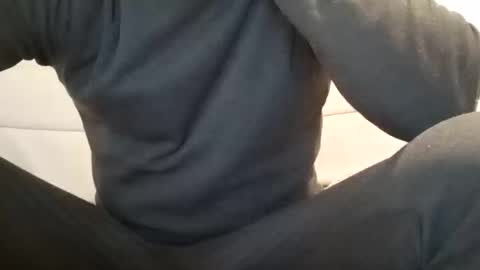 Snapshot of avoupourcesoir chatting on December 2024 04:49:01 PM avoupourcesoir online show from December 2024 04:49:01 PM